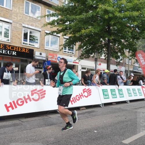 15.09.2024 - PSD Bank Halbmarathon Miley Keyser http://msf.ph/oto/7066715 15.09.2024 12:17:53 Ziel 1515, 2169, 2298, 2424, 2549, 2702, 2762, 2971, 2991, 3010, 3072, 3084, 3155, 3260, 3498 meine-sportfotos.de