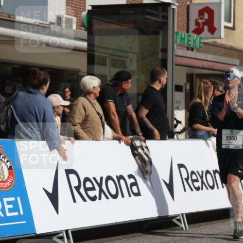 15.09.2024 - PSD Bank Halbmarathon Michael Strokosch http://msf.ph/oto/7066735 15.09.2024 12:00:32 Ziel 1338, 1788, 1852, 1914, 1951, 2047, 2048, 2357, 2560, 2570, 2842, 3028, 3146, 3316 meine-sportfotos.de