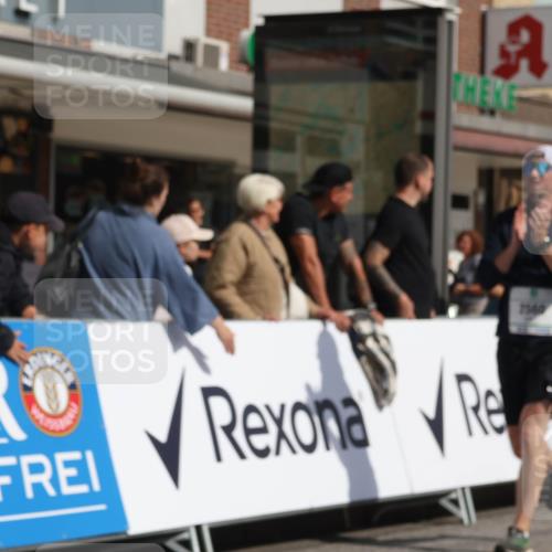 15.09.2024 - PSD Bank Halbmarathon Michael Strokosch http://msf.ph/oto/7066736 15.09.2024 12:00:32 Ziel 1338, 1788, 1852, 1914, 1951, 2047, 2048, 2357, 2560, 2570, 2842, 3028, 3146, 3316 meine-sportfotos.de