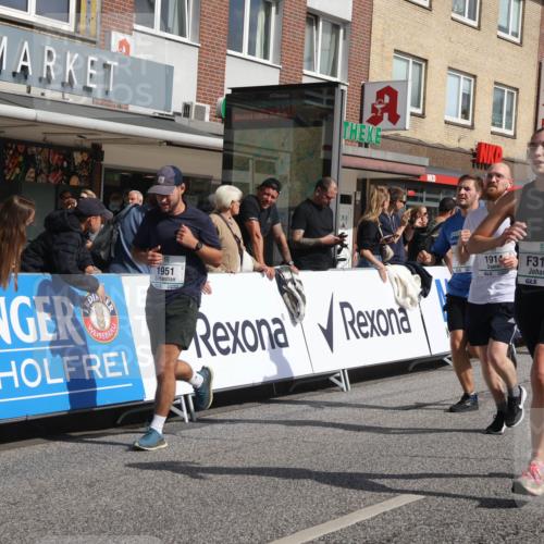 15.09.2024 - PSD Bank Halbmarathon Michael Strokosch http://msf.ph/oto/7066760 15.09.2024 12:00:36 Ziel 1338, 1781, 1788, 1914, 1951, 2047, 2048, 2293, 2560, 2842, 3028, 3088, 3146, 3316 meine-sportfotos.de