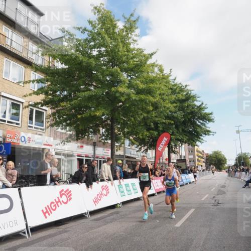 15.09.2024 - PSD Bank Halbmarathon Miley Keyser http://msf.ph/oto/7066814 15.09.2024 11:17:18 Ziel 416, 575, 591, 607, 629, 847, 857, 1005 meine-sportfotos.de