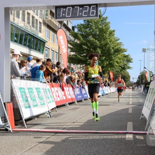 15.09.2024 - PSD Bank Halbmarathon Strokosch-Dieckow http://msf.ph/oto/7066815 15.09.2024 11:08:17 Ziel 403, 408, 479, 483 meine-sportfotos.de