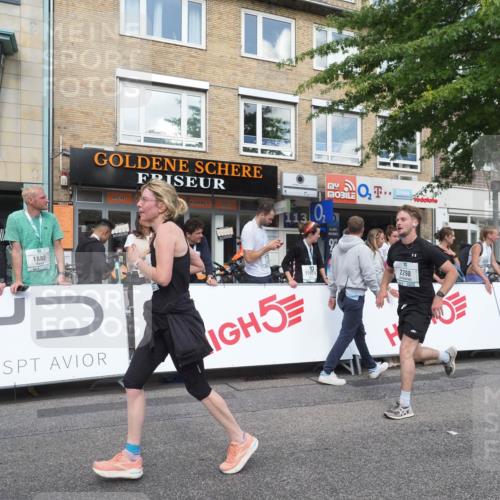 15.09.2024 - PSD Bank Halbmarathon Miley Keyser http://msf.ph/oto/7066821 15.09.2024 12:17:58 Ziel 1515, 1959, 2169, 2298, 2424, 2549, 2702, 2762, 2916, 2971, 2991, 3070, 3084, 3137, 3260, 3382, 3498 meine-sportfotos.de