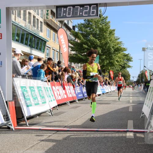 15.09.2024 - PSD Bank Halbmarathon Strokosch-Dieckow http://msf.ph/oto/7066831 15.09.2024 11:08:17 Ziel 403, 408, 479, 483 meine-sportfotos.de