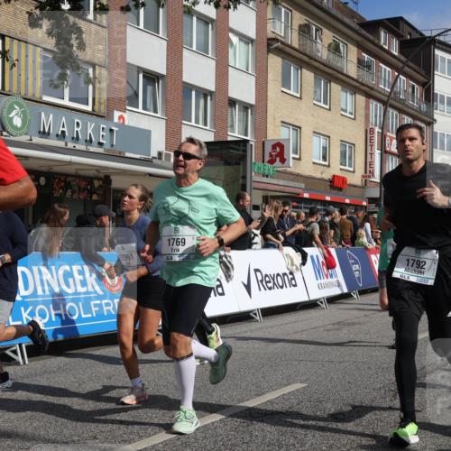 15.09.2024 - PSD Bank Halbmarathon Michael Strokosch http://msf.ph/oto/7066884 15.09.2024 12:00:55 Ziel 1362, 1492, 1732, 1755, 1769, 1781, 1782, 1792, 1868, 1880, 1899, 1969, 2223, 2248, 2772, 2813, 2824, 2875, 2910, 2928, 2953, 2961, 3023, 3088, 3171 meine-sportfotos.de