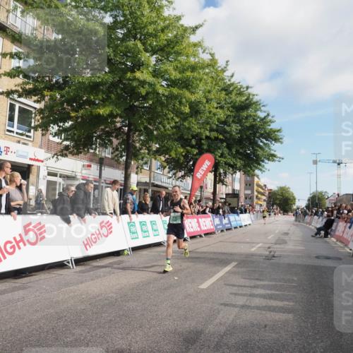 15.09.2024 - PSD Bank Halbmarathon Miley Keyser http://msf.ph/oto/7066919 15.09.2024 11:17:30 Ziel 416, 558, 580, 592, 636 meine-sportfotos.de