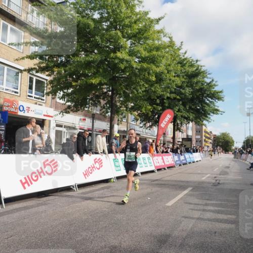 15.09.2024 - PSD Bank Halbmarathon Miley Keyser http://msf.ph/oto/7066927 15.09.2024 11:17:30 Ziel 416, 558, 580, 592, 636 meine-sportfotos.de