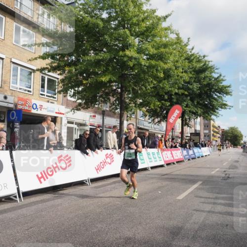 15.09.2024 - PSD Bank Halbmarathon Miley Keyser http://msf.ph/oto/7066933 15.09.2024 11:17:30 Ziel 416, 558, 580, 592, 636 meine-sportfotos.de