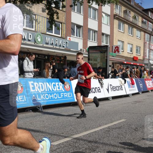 15.09.2024 - PSD Bank Halbmarathon Michael Strokosch http://msf.ph/oto/7066934 15.09.2024 12:01:02 Ziel 1492, 1732, 1755, 1769, 1782, 1792, 1868, 1880, 1899, 1969, 2223, 2236, 2237, 2682, 2710, 2772, 2824, 2875, 2910, 2952, 2953, 2961, 2964, 3023 meine-sportfotos.de