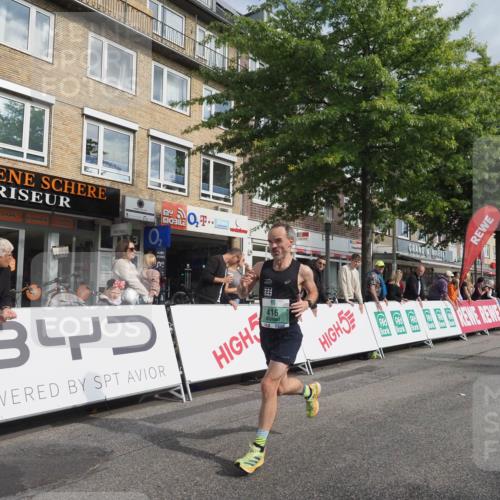 15.09.2024 - PSD Bank Halbmarathon Miley Keyser http://msf.ph/oto/7066937 15.09.2024 11:17:30 Ziel 416, 558, 580, 592, 636 meine-sportfotos.de