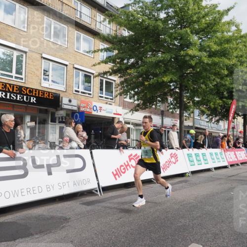 15.09.2024 - PSD Bank Halbmarathon Miley Keyser http://msf.ph/oto/7066976 15.09.2024 11:17:36 Ziel 416, 558, 580, 592, 636 meine-sportfotos.de