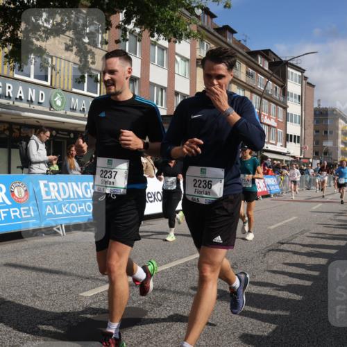 15.09.2024 - PSD Bank Halbmarathon Michael Strokosch http://msf.ph/oto/7066981 15.09.2024 12:01:09 Ziel 1631, 1732, 1755, 1899, 1969, 1971, 2236, 2237, 2682, 2710, 2805, 2824, 2843, 2952, 2953, 2964, 3176, 3190 meine-sportfotos.de