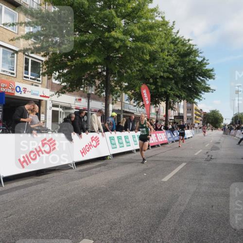 15.09.2024 - PSD Bank Halbmarathon Miley Keyser http://msf.ph/oto/7066998 15.09.2024 11:17:40 Ziel 558, 580, 592, 636, 2466 meine-sportfotos.de