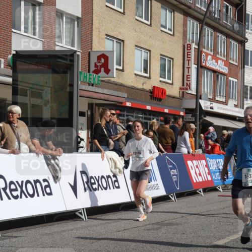 15.09.2024 - PSD Bank Halbmarathon Michael Strokosch http://msf.ph/oto/7066999 15.09.2024 12:01:12 Ziel 1631, 1695, 1732, 1755, 1971, 2236, 2237, 2682, 2710, 2805, 2824, 2843, 2952, 2964, 3176, 3190 meine-sportfotos.de