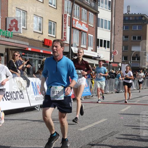 15.09.2024 - PSD Bank Halbmarathon Michael Strokosch http://msf.ph/oto/7067001 15.09.2024 12:01:13 Ziel 1631, 1695, 1710, 1755, 1971, 2236, 2237, 2506, 2682, 2710, 2805, 2843, 2952, 2964, 3176, 3190 meine-sportfotos.de