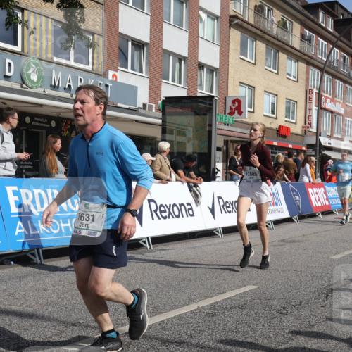 15.09.2024 - PSD Bank Halbmarathon Michael Strokosch http://msf.ph/oto/7067012 15.09.2024 12:01:14 Ziel 1631, 1695, 1710, 1971, 2236, 2237, 2506, 2682, 2710, 2805, 2843, 2952, 2964, 3176, 3190 meine-sportfotos.de