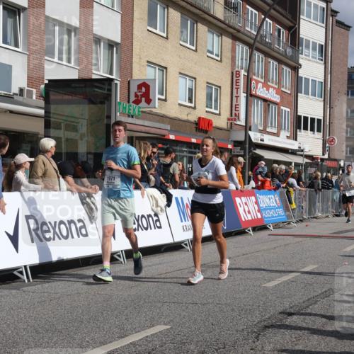 15.09.2024 - PSD Bank Halbmarathon Michael Strokosch http://msf.ph/oto/7067031 15.09.2024 12:01:16 Ziel 1631, 1695, 1710, 1804, 1971, 2236, 2237, 2506, 2682, 2710, 2805, 2843, 2952, 2964, 3176, 3190 meine-sportfotos.de