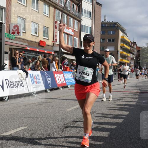 15.09.2024 - PSD Bank Halbmarathon Michael Strokosch http://msf.ph/oto/7067043 15.09.2024 12:01:17 Ziel 1631, 1695, 1710, 1804, 1971, 2236, 2237, 2506, 2682, 2710, 2805, 2843, 2964, 3176, 3190 meine-sportfotos.de