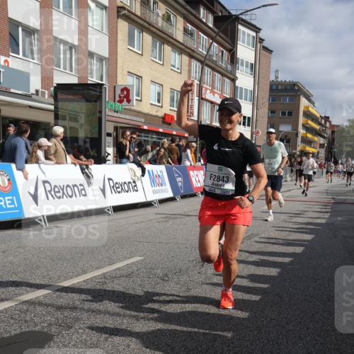 15.09.2024 - PSD Bank Halbmarathon Michael Strokosch http://msf.ph/oto/7067045 15.09.2024 12:01:18 Ziel 1631, 1695, 1710, 1804, 1823, 1971, 2236, 2237, 2506, 2710, 2805, 2843, 2964, 3176, 3190, 3195 meine-sportfotos.de