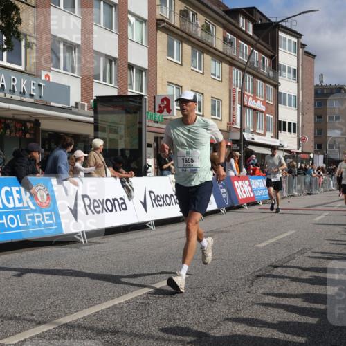 15.09.2024 - PSD Bank Halbmarathon Michael Strokosch http://msf.ph/oto/7067058 15.09.2024 12:01:19 Ziel 1631, 1695, 1710, 1804, 1823, 1971, 2236, 2237, 2506, 2710, 2805, 2843, 2964, 3176, 3190, 3195 meine-sportfotos.de