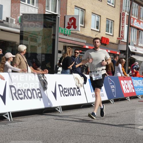 15.09.2024 - PSD Bank Halbmarathon Michael Strokosch http://msf.ph/oto/7067066 15.09.2024 12:01:22 Ziel 1523, 1631, 1695, 1710, 1804, 1809, 1823, 1971, 2010, 2279, 2329, 2506, 2805, 2843, 3176, 3190, 3195 meine-sportfotos.de