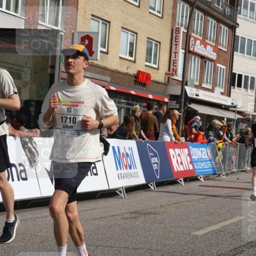 15.09.2024 - PSD Bank Halbmarathon Michael Strokosch http://msf.ph/oto/7067077 15.09.2024 12:01:23 Ziel 1523, 1631, 1695, 1710, 1804, 1809, 1823, 1971, 2010, 2279, 2329, 2506, 2805, 2843, 3176, 3190, 3195 meine-sportfotos.de