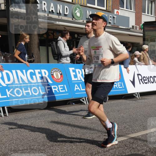 15.09.2024 - PSD Bank Halbmarathon Michael Strokosch http://msf.ph/oto/7067081 15.09.2024 12:01:23 Ziel 1523, 1631, 1695, 1710, 1804, 1809, 1823, 1971, 2010, 2279, 2329, 2506, 2805, 2843, 3176, 3190, 3195 meine-sportfotos.de