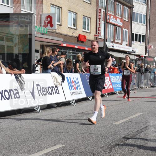 15.09.2024 - PSD Bank Halbmarathon Michael Strokosch http://msf.ph/oto/7067089 15.09.2024 12:01:25 Ziel 1523, 1695, 1710, 1804, 1809, 1823, 1971, 2010, 2279, 2329, 2413, 2506, 2805, 2843, 3176, 3195 meine-sportfotos.de