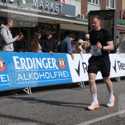 15.09.2024 - PSD Bank Halbmarathon Michael Strokosch http://msf.ph/oto/7067097 15.09.2024 12:01:26 Ziel 1523, 1695, 1710, 1804, 1809, 1823, 1971, 2010, 2279, 2329, 2413, 2506, 2843, 3176, 3195 meine-sportfotos.de