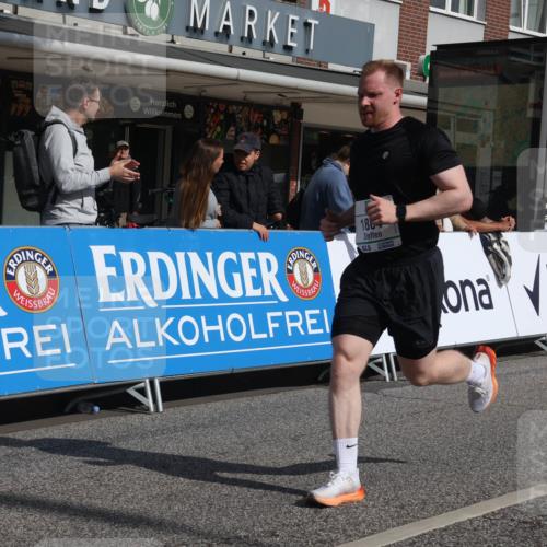 15.09.2024 - PSD Bank Halbmarathon Michael Strokosch http://msf.ph/oto/7067100 15.09.2024 12:01:26 Ziel 1523, 1695, 1710, 1804, 1809, 1823, 1971, 2010, 2279, 2329, 2413, 2506, 2843, 3176, 3195 meine-sportfotos.de