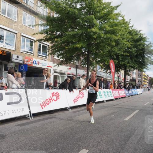 15.09.2024 - PSD Bank Halbmarathon Miley Keyser http://msf.ph/oto/7067106 15.09.2024 11:17:53 Ziel 583, 863, 1077, 2466 meine-sportfotos.de