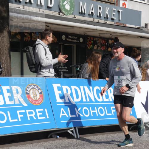 15.09.2024 - PSD Bank Halbmarathon Michael Strokosch http://msf.ph/oto/7067128 15.09.2024 12:01:31 Ziel 1523, 1710, 1804, 1809, 1823, 2010, 2247, 2279, 2329, 2413, 2506, 2896, 2986, 3195 meine-sportfotos.de