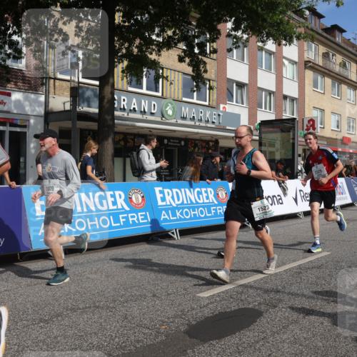 15.09.2024 - PSD Bank Halbmarathon Michael Strokosch http://msf.ph/oto/7067134 15.09.2024 12:01:32 Ziel 1523, 1710, 1804, 1809, 1823, 1879, 2010, 2247, 2279, 2329, 2413, 2506, 2896, 2986, 3195 meine-sportfotos.de
