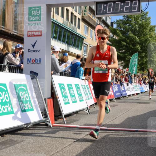 15.09.2024 - PSD Bank Halbmarathon Strokosch-Dieckow http://msf.ph/oto/7067141 15.09.2024 11:08:20 Ziel 403, 408, 474, 479, 483, 491 meine-sportfotos.de