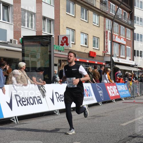 15.09.2024 - PSD Bank Halbmarathon Michael Strokosch http://msf.ph/oto/7067145 15.09.2024 12:01:33 Ziel 1523, 1710, 1804, 1809, 1823, 1879, 2010, 2247, 2279, 2329, 2413, 2506, 2896, 2986, 3195 meine-sportfotos.de