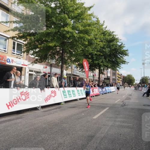 15.09.2024 - PSD Bank Halbmarathon Miley Keyser http://msf.ph/oto/7067150 15.09.2024 11:17:59 Ziel 418, 583, 863, 1077, 2466 meine-sportfotos.de