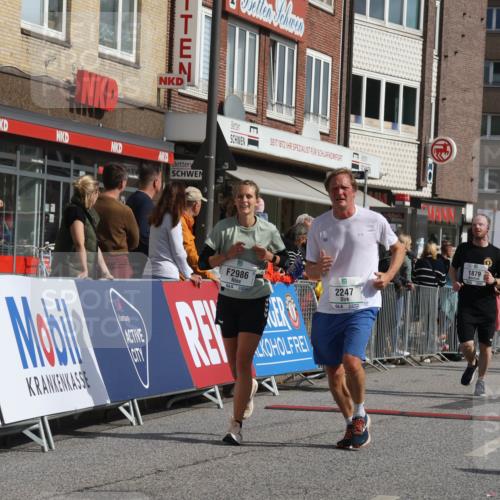 15.09.2024 - PSD Bank Halbmarathon Michael Strokosch http://msf.ph/oto/7067154 15.09.2024 12:01:36 Ziel 1427, 1523, 1663, 1804, 1809, 1823, 1879, 2010, 2247, 2279, 2329, 2413, 2882, 2896, 2986, 3195 meine-sportfotos.de