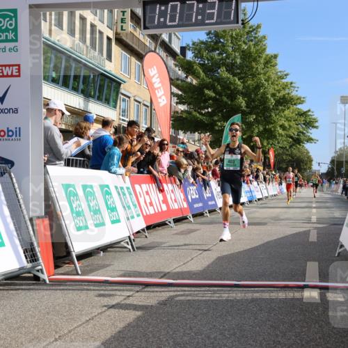 15.09.2024 - PSD Bank Halbmarathon Strokosch-Dieckow http://msf.ph/oto/7067173 15.09.2024 11:08:22 Ziel 403, 408, 474, 475, 479, 483, 491 meine-sportfotos.de