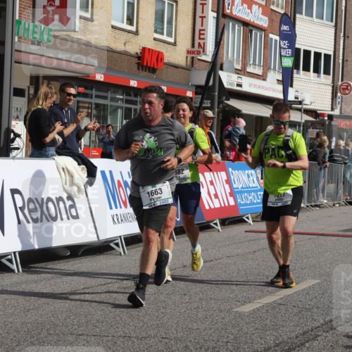 15.09.2024 - PSD Bank Halbmarathon Michael Strokosch http://msf.ph/oto/7067208 15.09.2024 12:01:43 Ziel 1427, 1663, 1879, 2247, 2413, 2882, 2896, 2986 meine-sportfotos.de