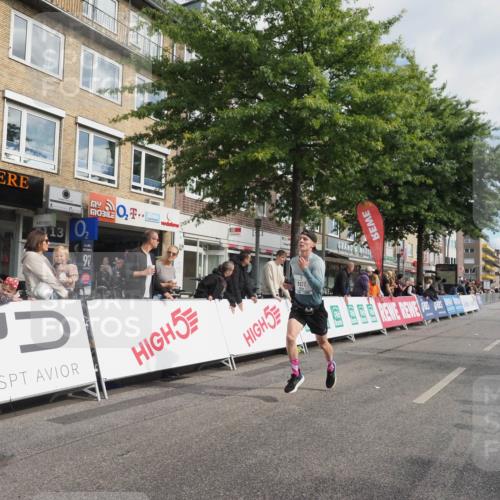 15.09.2024 - PSD Bank Halbmarathon Miley Keyser http://msf.ph/oto/7067209 15.09.2024 11:18:04 Ziel 418, 582, 583, 863, 1077, 2614 meine-sportfotos.de