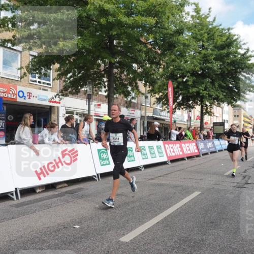 15.09.2024 - PSD Bank Halbmarathon Miley Keyser http://msf.ph/oto/7067211 15.09.2024 12:18:23 Ziel 1713, 2085, 2351, 2450, 3048, 3064, 3074, 3093, 3095, 3208 meine-sportfotos.de