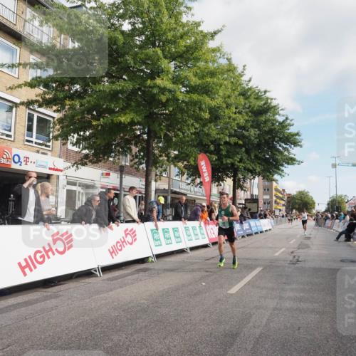 15.09.2024 - PSD Bank Halbmarathon Miley Keyser http://msf.ph/oto/7067221 15.09.2024 11:18:07 Ziel 418, 582, 583, 1006, 1077, 2614 meine-sportfotos.de