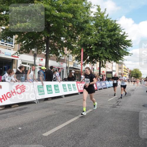 15.09.2024 - PSD Bank Halbmarathon Miley Keyser http://msf.ph/oto/7067246 15.09.2024 12:18:24 Ziel 1713, 2085, 2351, 2450, 3048, 3064, 3074, 3093, 3095, 3208 meine-sportfotos.de