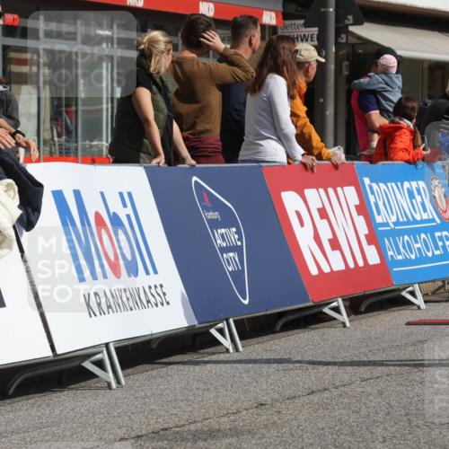 15.09.2024 - PSD Bank Halbmarathon Michael Strokosch http://msf.ph/oto/7067247 15.09.2024 12:01:51 Ziel 1427, 1529, 1663, 1879, 2012, 2736, 2740, 2792, 2882, 2896, 2909, 2927, 2990, 2992, 3484 meine-sportfotos.de