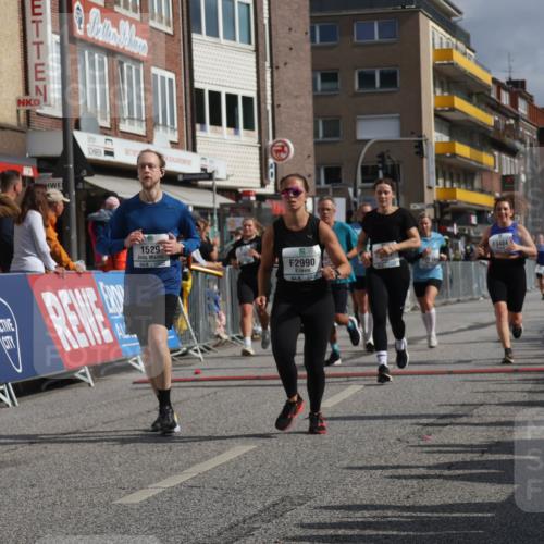 15.09.2024 - PSD Bank Halbmarathon Michael Strokosch http://msf.ph/oto/7067249 15.09.2024 12:01:52 Ziel 1427, 1529, 1663, 1879, 2012, 2736, 2740, 2792, 2882, 2909, 2927, 2990, 2992, 3484 meine-sportfotos.de