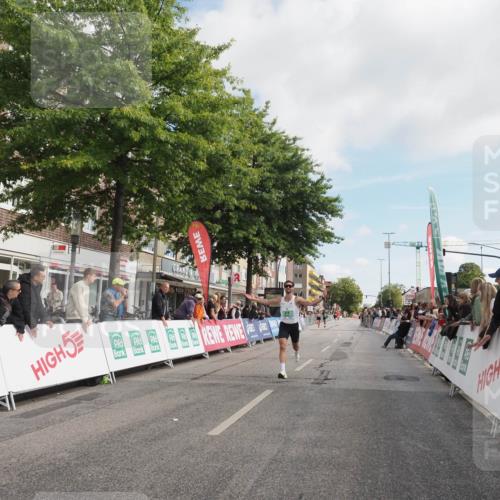 15.09.2024 - PSD Bank Halbmarathon Miley Keyser http://msf.ph/oto/7067263 15.09.2024 11:18:10 Ziel 418, 582, 583, 1006, 1073, 1077, 2614 meine-sportfotos.de