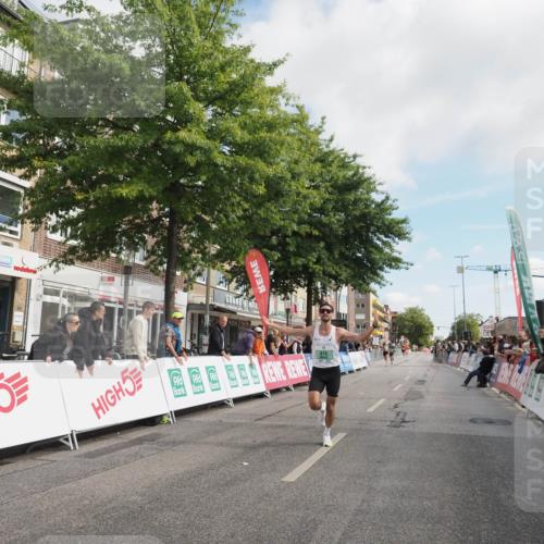 15.09.2024 - PSD Bank Halbmarathon Miley Keyser http://msf.ph/oto/7067281 15.09.2024 11:18:10 Ziel 418, 582, 583, 1006, 1073, 1077, 2614 meine-sportfotos.de
