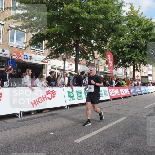 15.09.2024 - PSD Bank Halbmarathon Miley Keyser http://msf.ph/oto/7067303 15.09.2024 12:18:27 Ziel 1713, 2085, 2351, 2450, 3048, 3064, 3074, 3093, 3095, 3141, 3453, 3454 meine-sportfotos.de