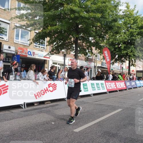 15.09.2024 - PSD Bank Halbmarathon Miley Keyser http://msf.ph/oto/7067316 15.09.2024 12:18:28 Ziel 1713, 2085, 2351, 2450, 3048, 3064, 3074, 3093, 3095, 3141, 3453, 3454 meine-sportfotos.de