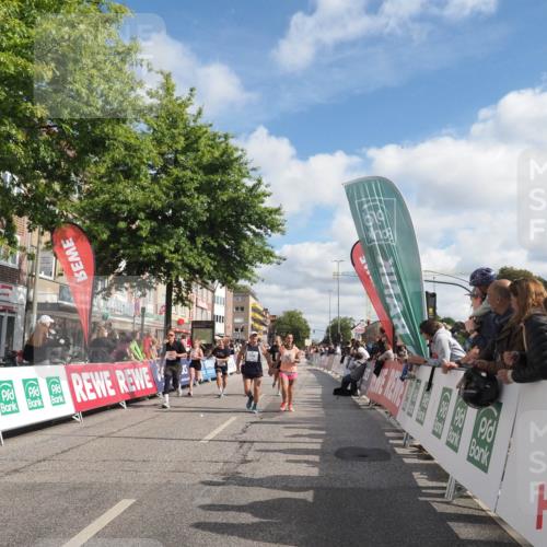 15.09.2024 - PSD Bank Halbmarathon Miley Keyser http://msf.ph/oto/7067330 15.09.2024 12:18:33 Ziel 1713, 1853, 2085, 2154, 2266, 2351, 2450, 3048, 3064, 3093, 3136, 3141, 3453, 3454, 3472, 3533 meine-sportfotos.de